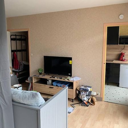 Appartement Confortable Et Tranquillite Assurer Tours Exterior foto